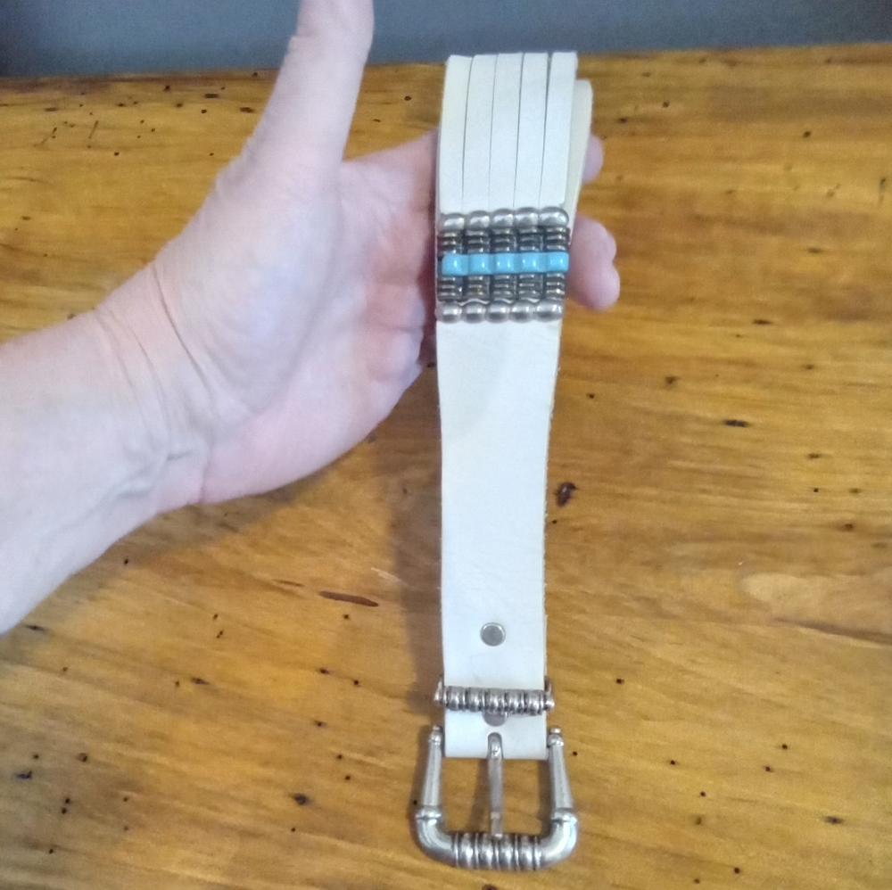 Vintage Echo White Leather Western Belt w/Silver and Turquoise Bead Accents Sz M